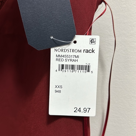 Melrose and Market tank top cami - Picture 3 of 7